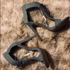 Shoe Dazzle Denim Lace Up Sandal.